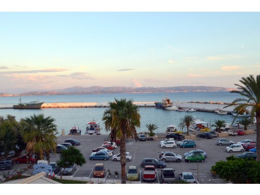 Pantheon Restaurant Agia Galini, Port