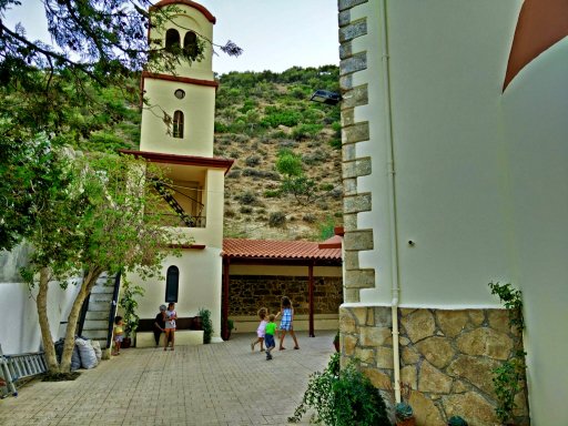 Τέσσερις Μάρτυρες Αγία Γαλήνη, Tesseris Martires Church Agia Galini