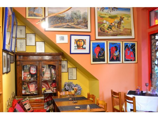 Ταβέρνα Κοσμάς Αγία Γαλήνη, Αγορά