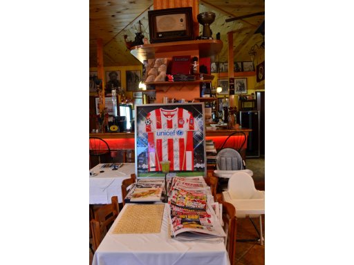 Ταβέρνα Κοσμάς Αγία Γαλήνη, Αγορά